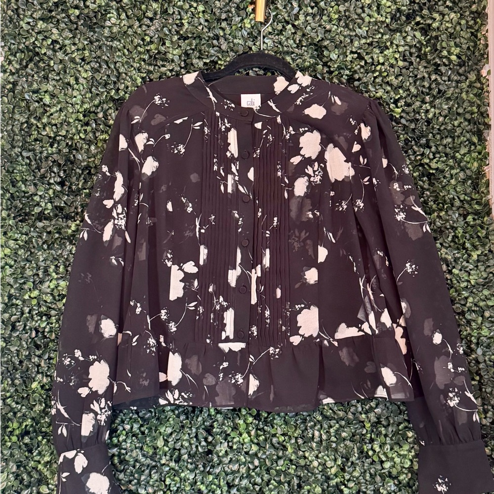 Cabi Black Floral Pintuck Blouse